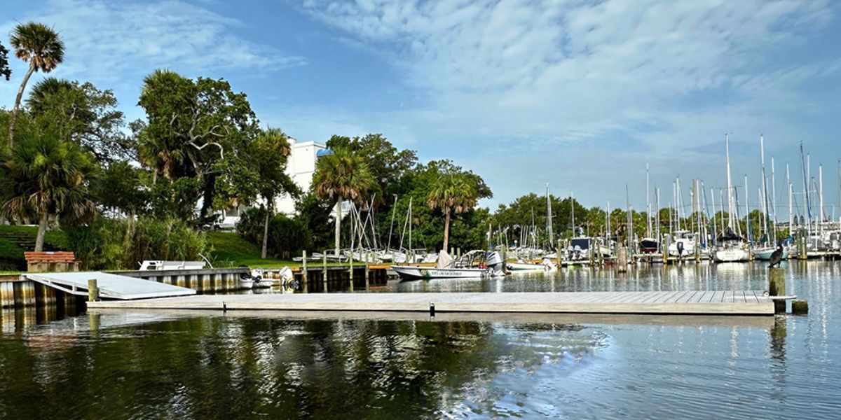 Floating Dock vs Fixed Dock: Which Endures Hurricanes Better?