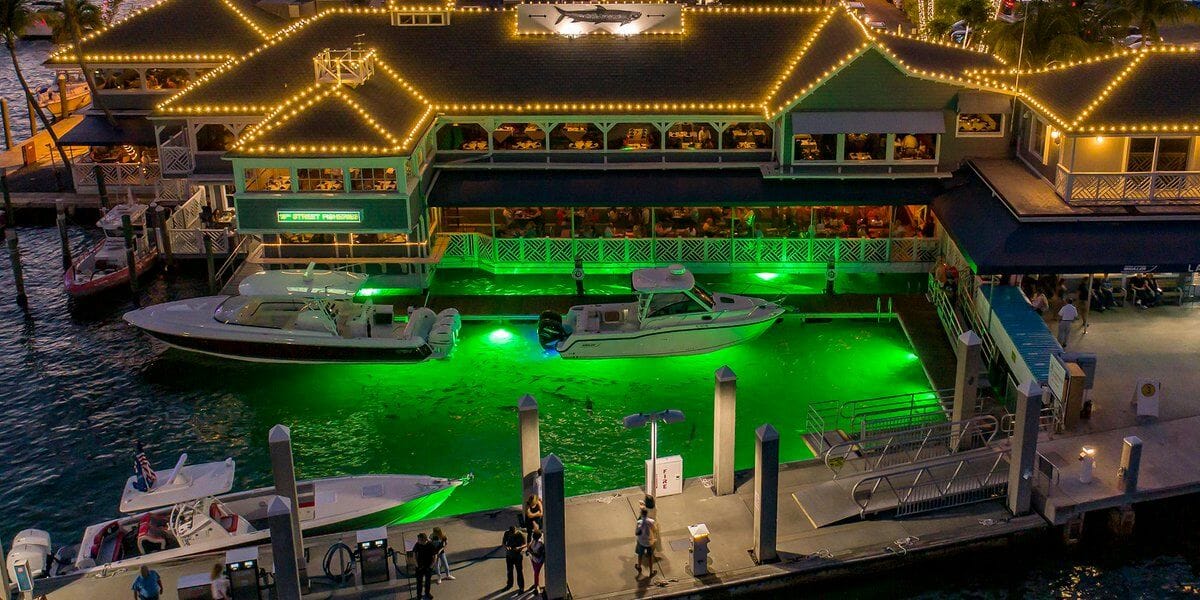 restaurants with boat docks